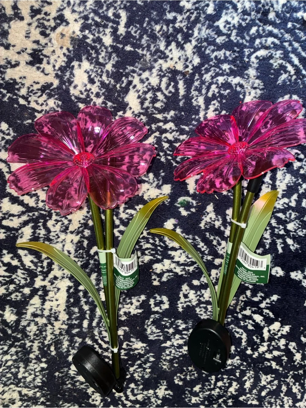 Pink Solar Garden Flower Stakes - Decorative Outdoor Accent Lights
